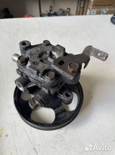 Насос гидроусилителя Mitsubishi Lancer 9 2003-2008