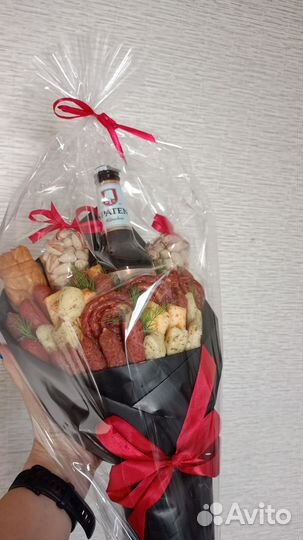 Мужской букет колбасок, колбасный букет