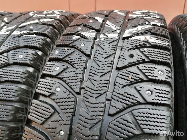 Bridgestone Ice Cruiser 7000 205/70 R15 96T