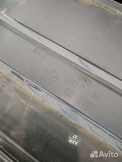 Накладки дверей (Листва) Крайслер Гранд Вояджер 4