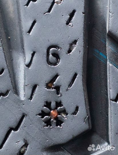 Nokian Tyres Hakkapeliitta 8 SUV 235/60 R18 107T