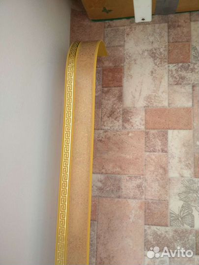 Карниз потолочный бу