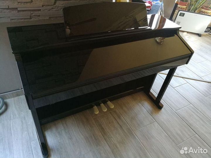 Цифровое фортепиано аранжировочная станция