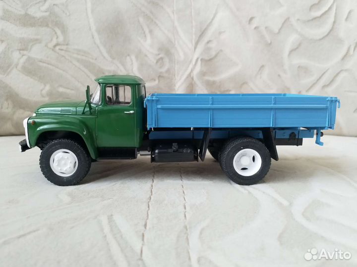 Модель грузовика ЗИЛ 130