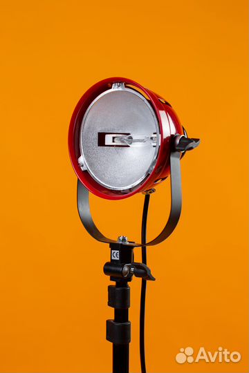 Постоянный галогеновый свет