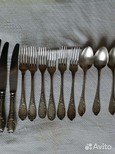Набор мельхиоровых столовых приборов ссср18предме
