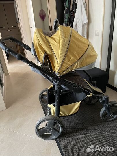 Коляска универсальная