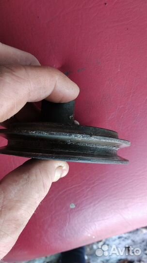 Ролик генератора Фольксваген т-4, 2.4 дизель