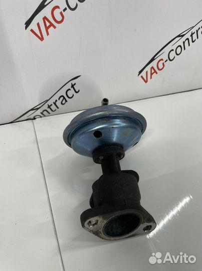 Клапан рециркуляции отработанных газов Audi A6 C6