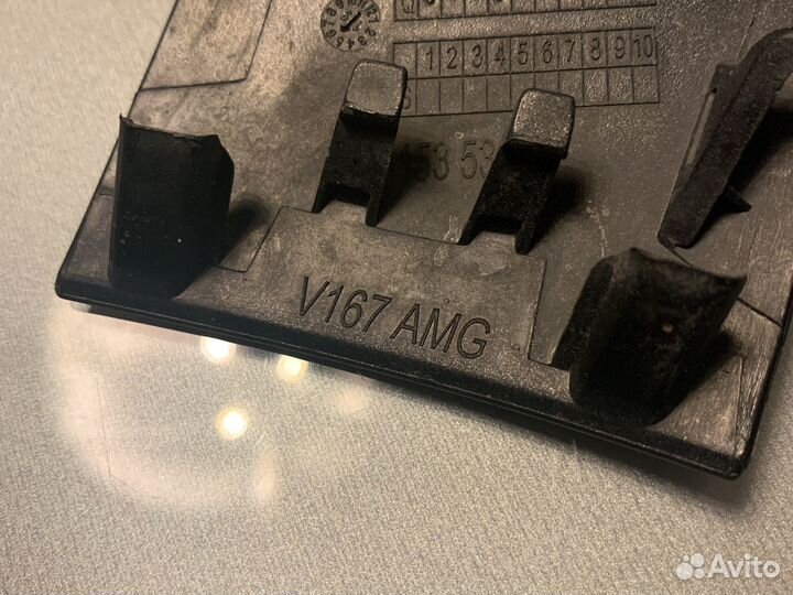 Заглушка буксировочного крюка mercedes