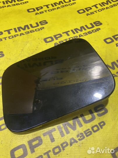 Лючок бензобака Toyota Voxy