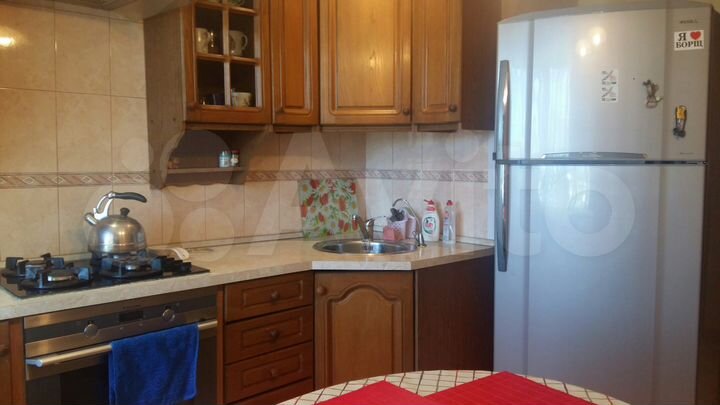 2-к. квартира, 60 м², 1/9 эт.