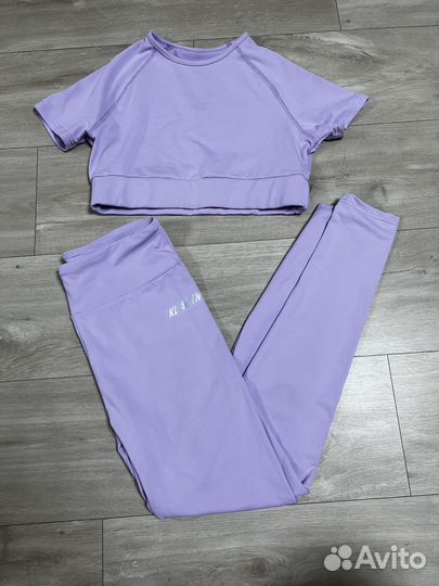 Спортивный костюм женский