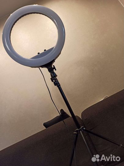 Кольцевая лампа RL18