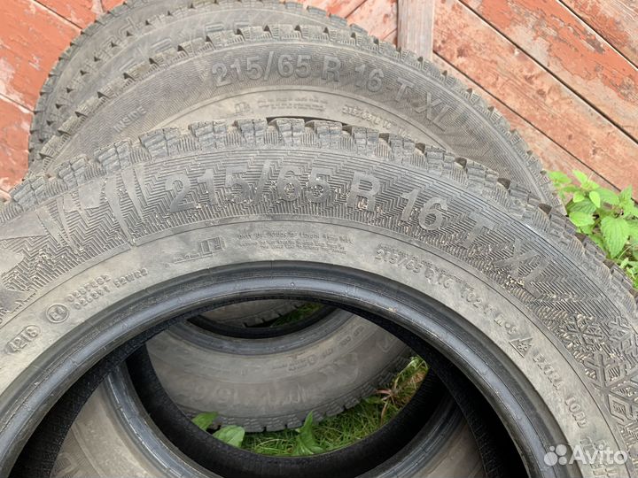 Gislaved Nord Frost 200 SUV 215/65 R16 102T