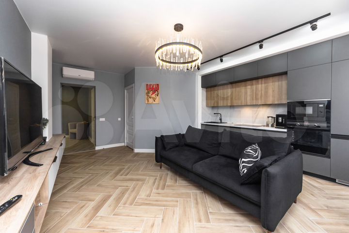 3-к. квартира, 94 м², 9/9 эт.