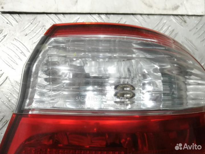 Фонарь задний правый в крыло оригинал Maxima A33