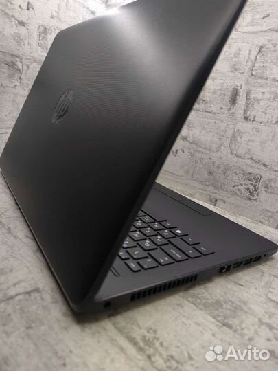 Ноутбук HP 15-RB081UR