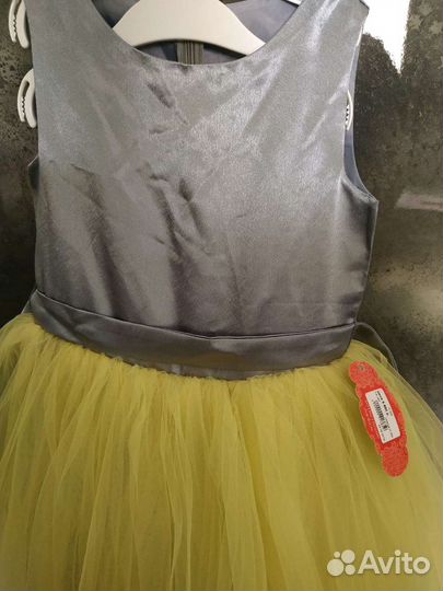 Платье праздничное