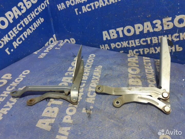 Петля капота Lifan Breez седан 2010