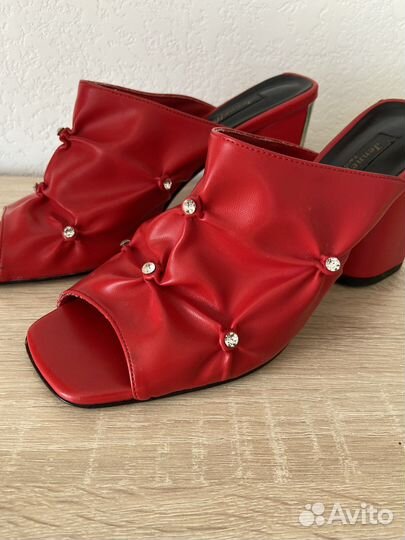 Босоножки женские 38 размер