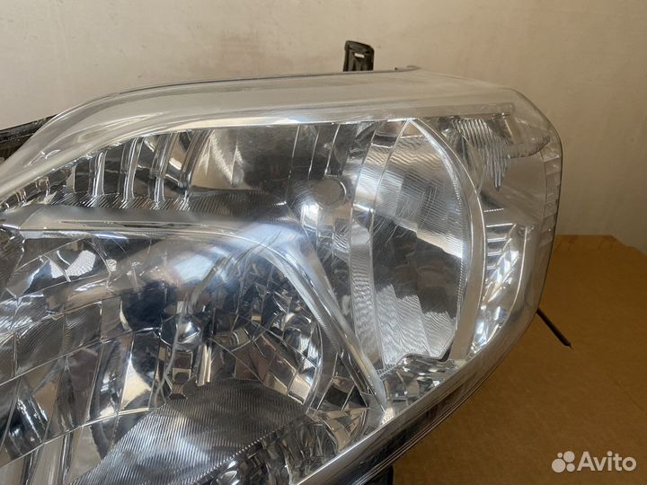 Фара левая и правая toyota land cruiser prado 150