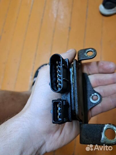 Коммутатор зажигания Mitsubishi J723T