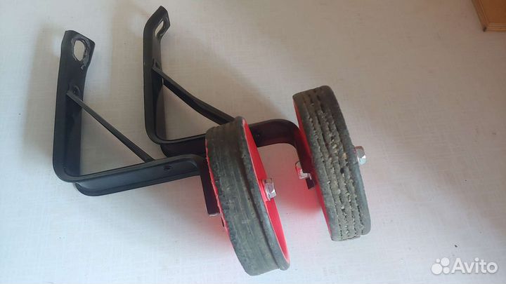 Дополнительные колеса для детского велосипеда