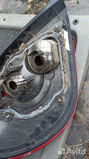 Фонарь задний правый Ниссан Альмера h16 хэтчбек