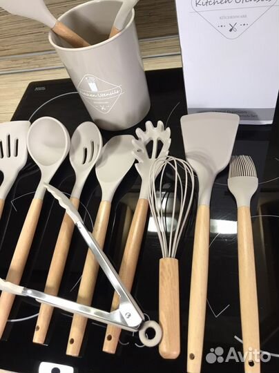 Набор кухонных принадлежностей 12 предметов