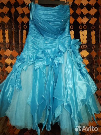 Вечернее платье