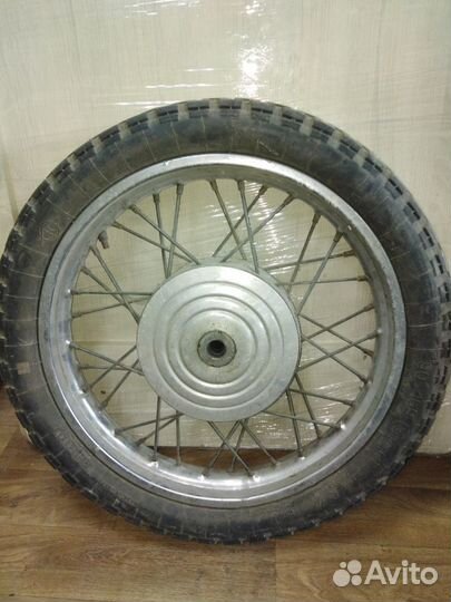 Колесо мотоцикла иж