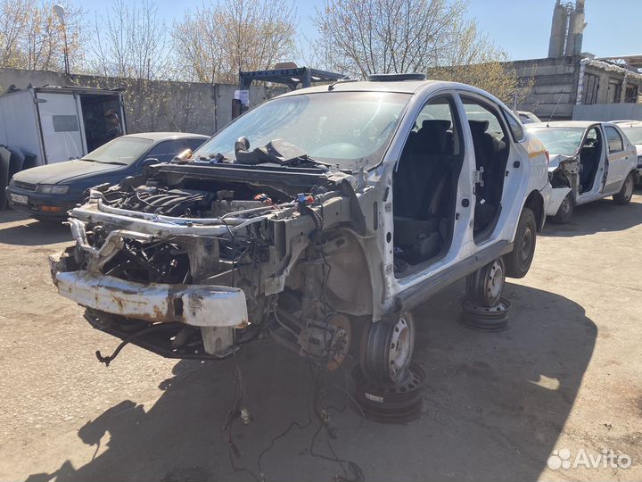 Nissan Almera G15 по запчастям