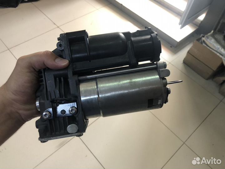Компрессор пневмоподвески Mercedes ML/GL w164