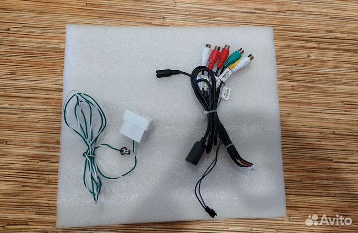 Магнитола на Android для Lexus is 250