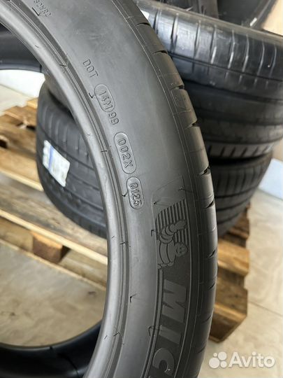 Michelin Pilot Sport 4 S 325/35 R23 и 285/40 R23 115Y