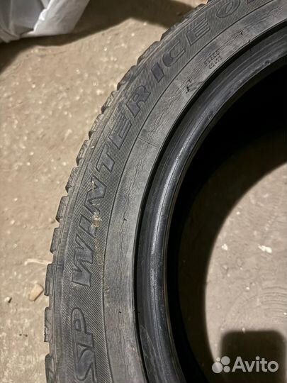 Dunlop SP Winter Ice 03 215/50 R17