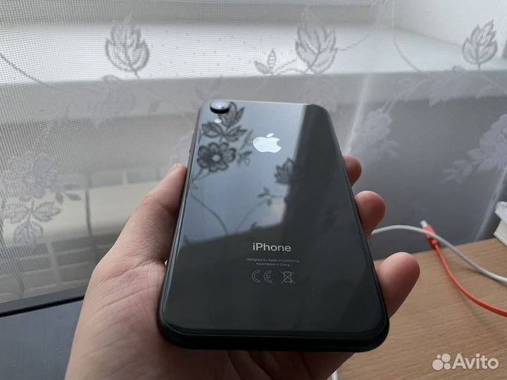 iPhone Xr, 64 ГБ