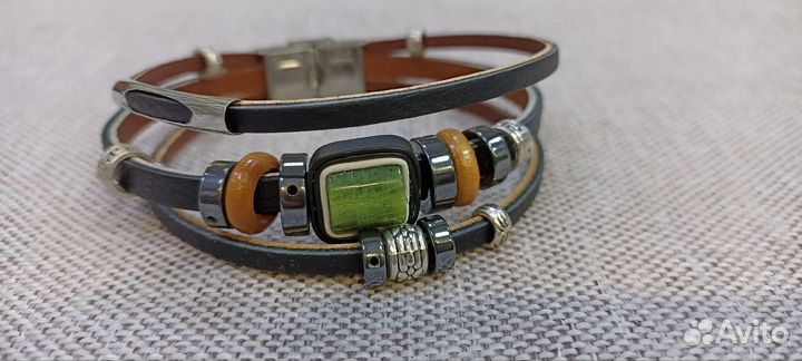 Кожаный браслет