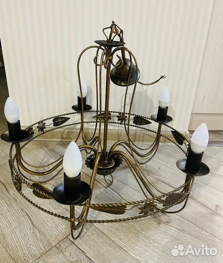 Люстра потолочная новая