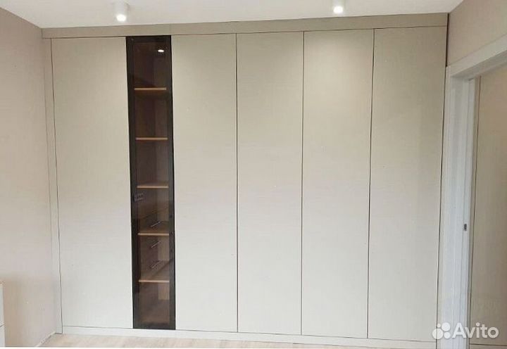 Шкаф на заказ Лаура