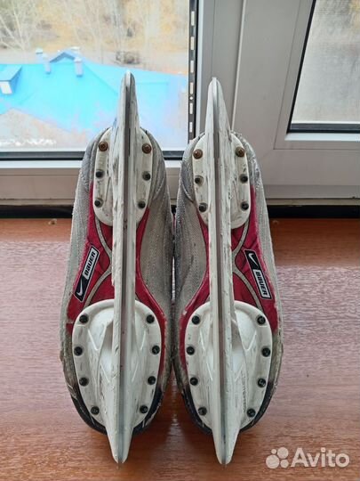 Хоккейные коньки bauer 42 размер