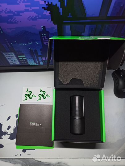 Микрофон Razer seiren x