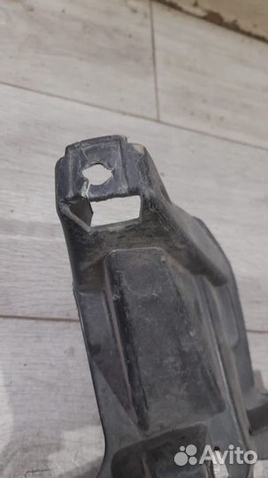 Каркас бампера передний правый Mercedes X 204 Glk