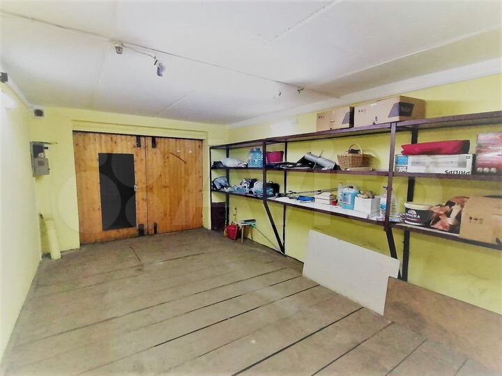 Гараж, > 30 м²