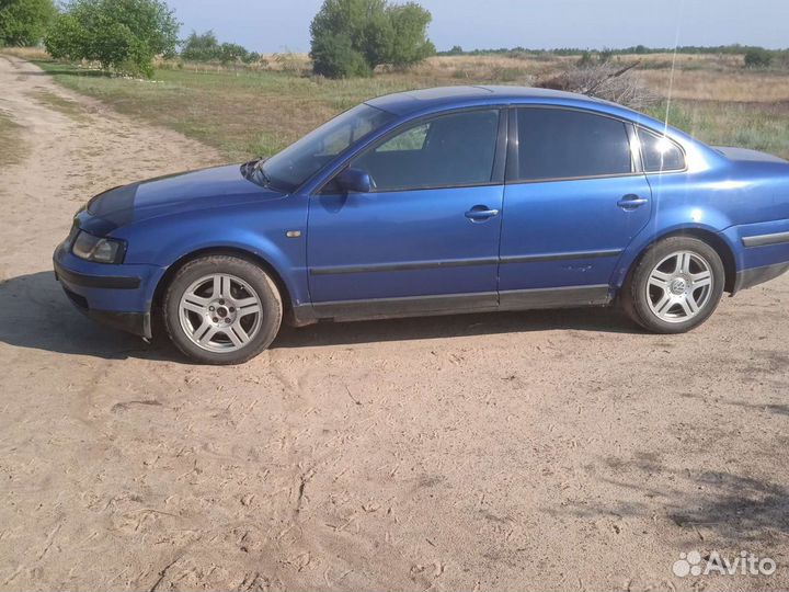 Volkswagen Passat 1.8 МТ, 1998, 303 870 км