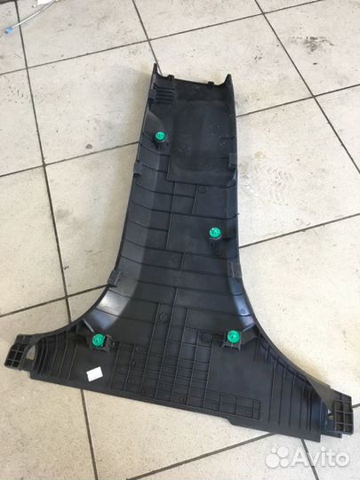 Средняя стойка Hyundai Solaris 2 2018