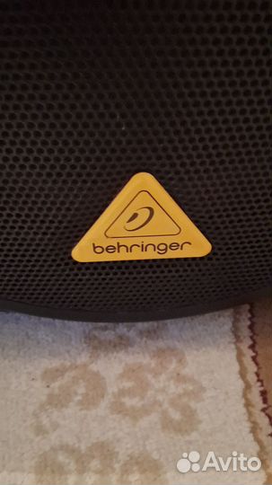 Активная колонка Behringer B215D eurolive