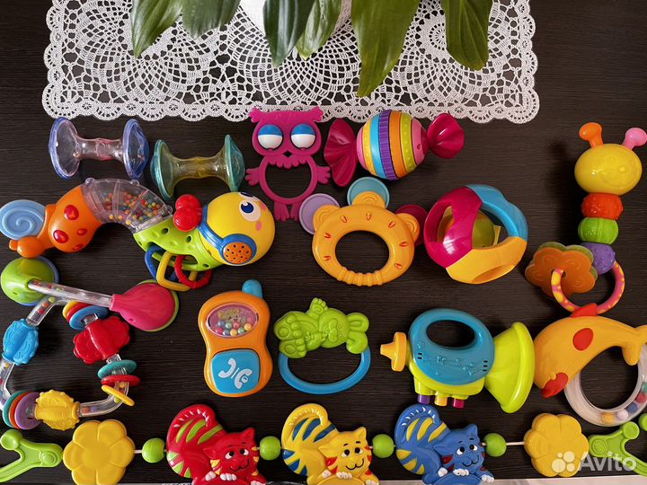 Игрушки- погремушки пакетом + коврик в подарок