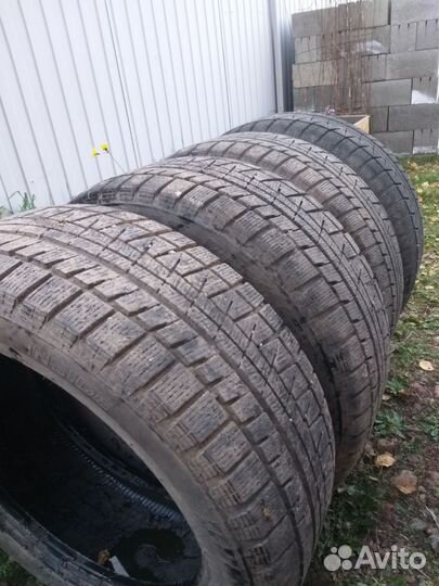 Bridgestone Blizzak Revo1 245/50 R18